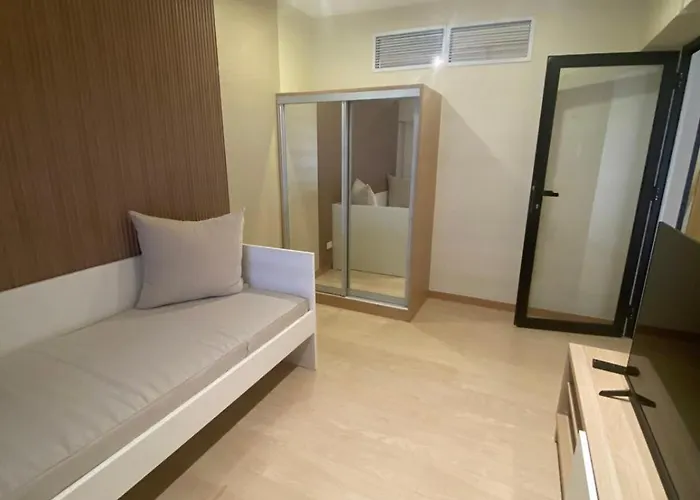 Edsa Heights 2 Bedroom Loft Unit Ama Tower 3302 Manila